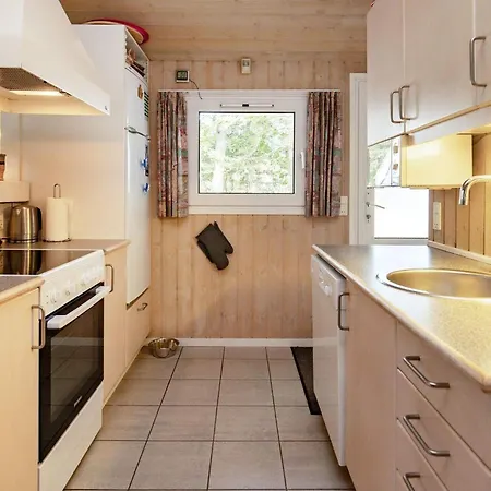 6 Person In * Saltum